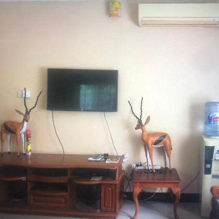Tatys homestay Dar es Salaam Luaran gambar