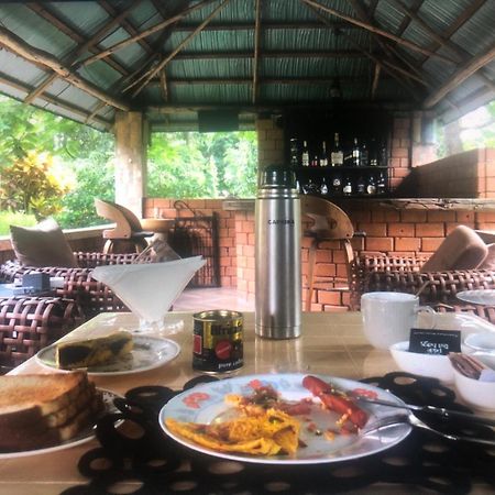 Tatys homestay Dar es Salaam Luaran gambar