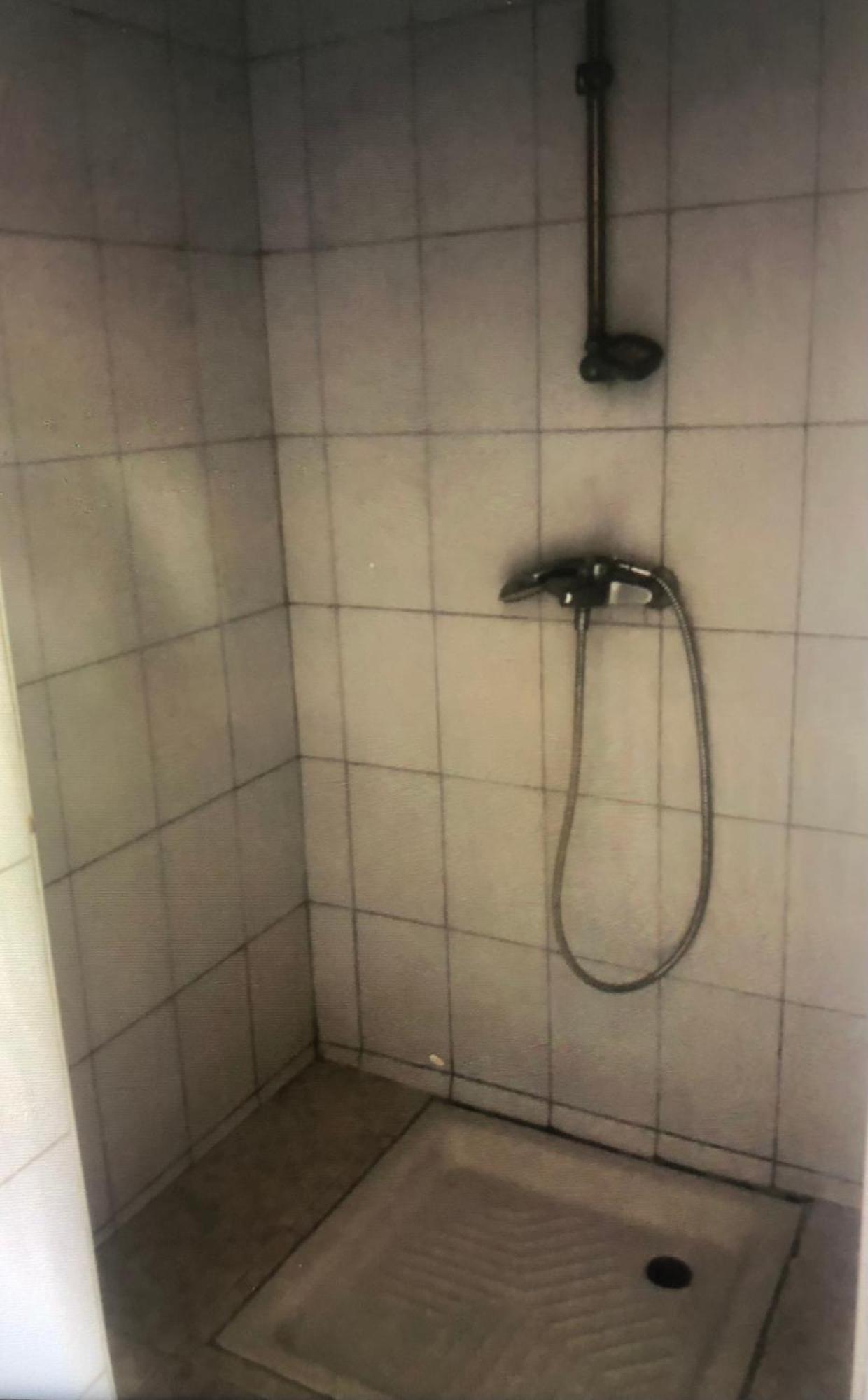 Tatys homestay Dar es Salaam Luaran gambar