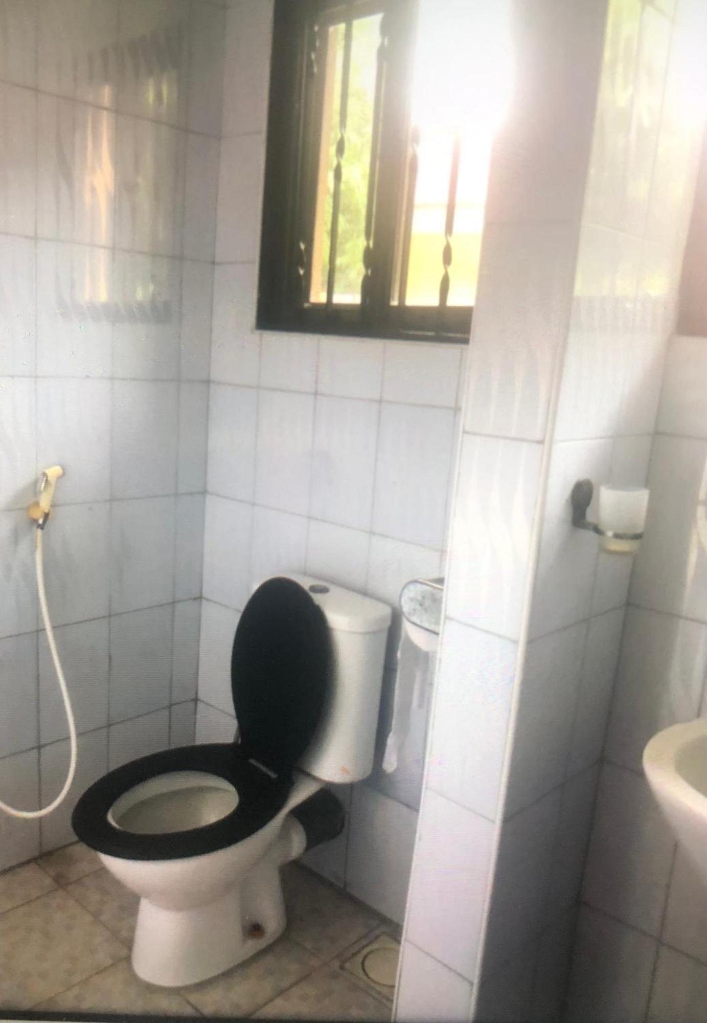 Tatys homestay Dar es Salaam Luaran gambar