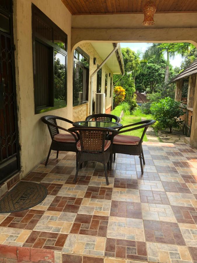 Tatys homestay Dar es Salaam Luaran gambar