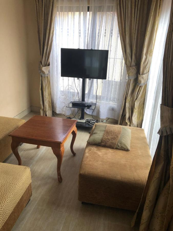 Tatys homestay Dar es Salaam Luaran gambar